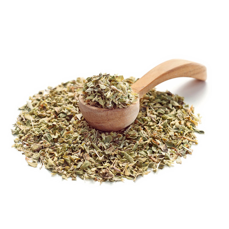 Ankerkraut BIO Oregano als Häufchen auf einem Gewürzlöffel.